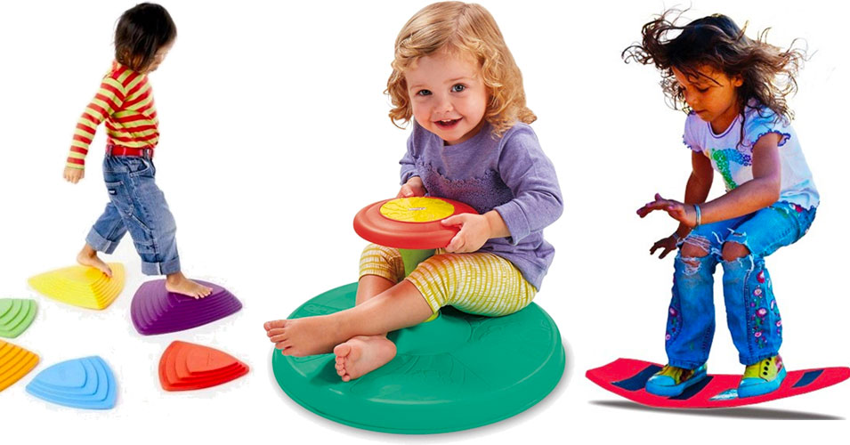 On The Move All Year Round: 50 Toys and Games for Indoor Active